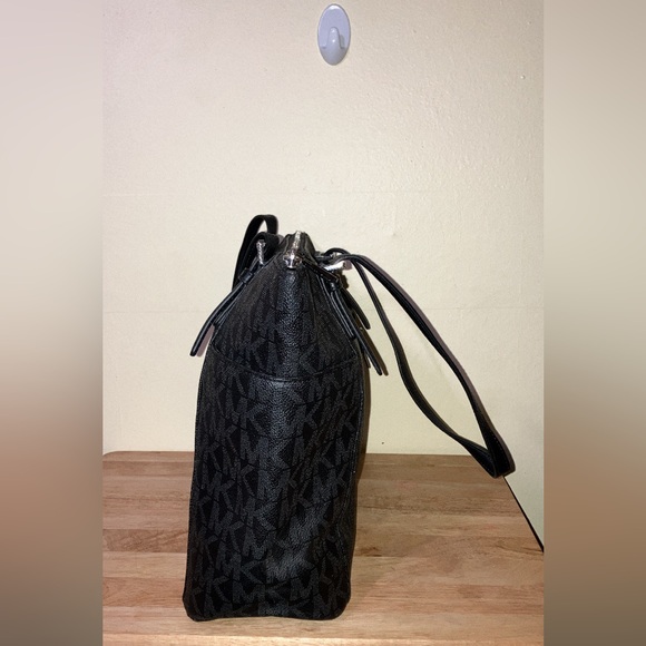 MICHAEL KORS BLACK JET SET TRAVEL SIGNATURE MD TOTE WOMENS HANDBAG PURSE - Picture 7 of 16